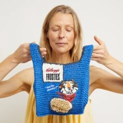 Anya Hindmarch Anya Brands Frosties Raffia Mini Tote 17 Anya Hindmarch Anya Brands Frosties Raffia Mini Tote -Fashion Bag Shop 23 11 28 Model Shoot0940copy