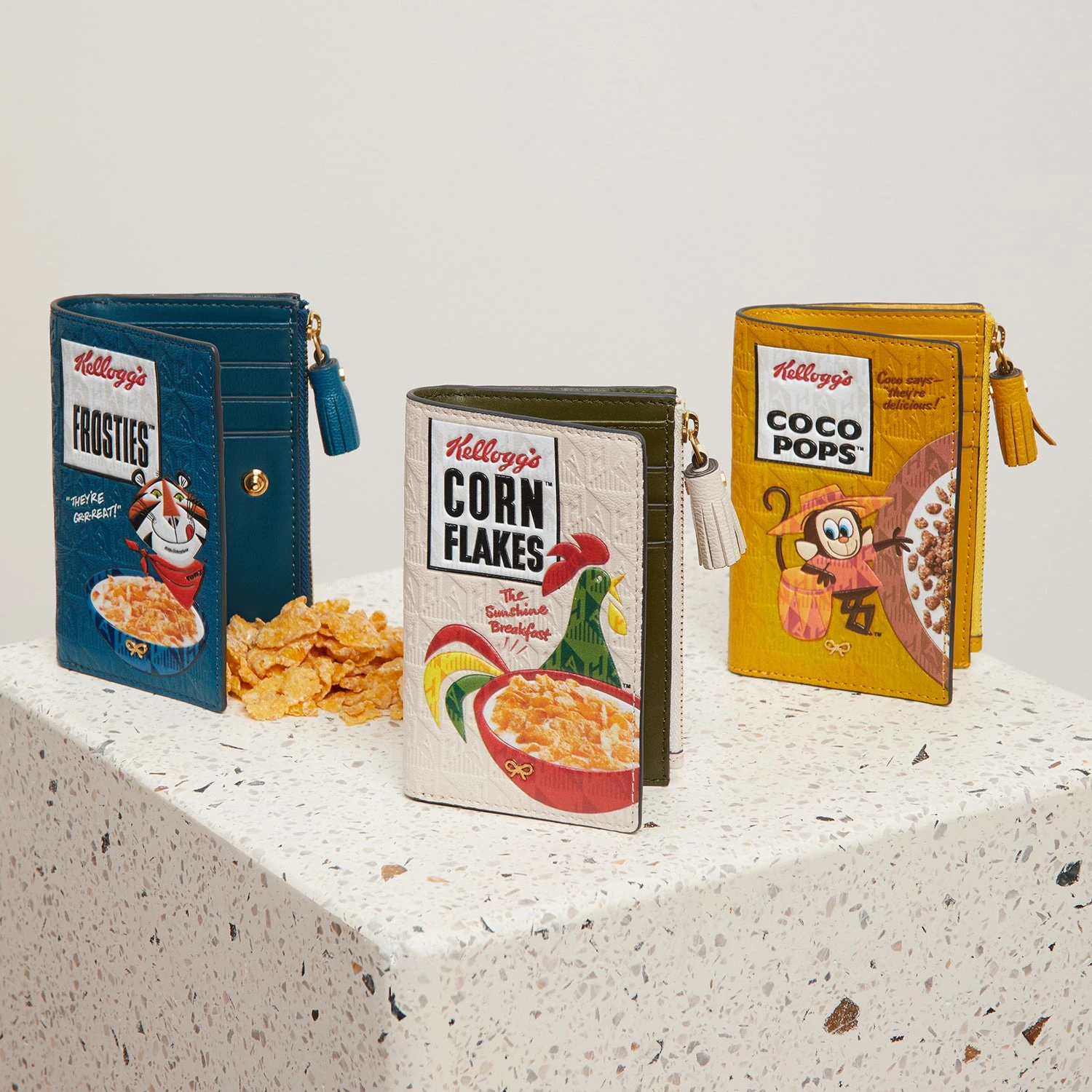 Anya Hindmarch Anya Brands Corn Flakes Folding Wallet 4 Anya Hindmarch Anya Brands Corn Flakes Folding Wallet - Image 2