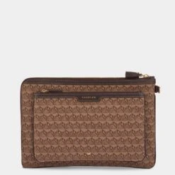 Anya Hindmarch Jacquard Journey Essentials Pochette 15 Anya Hindmarch Jacquard Journey Essentials Pochette -Fashion Bag Shop 5050925182782 BACK